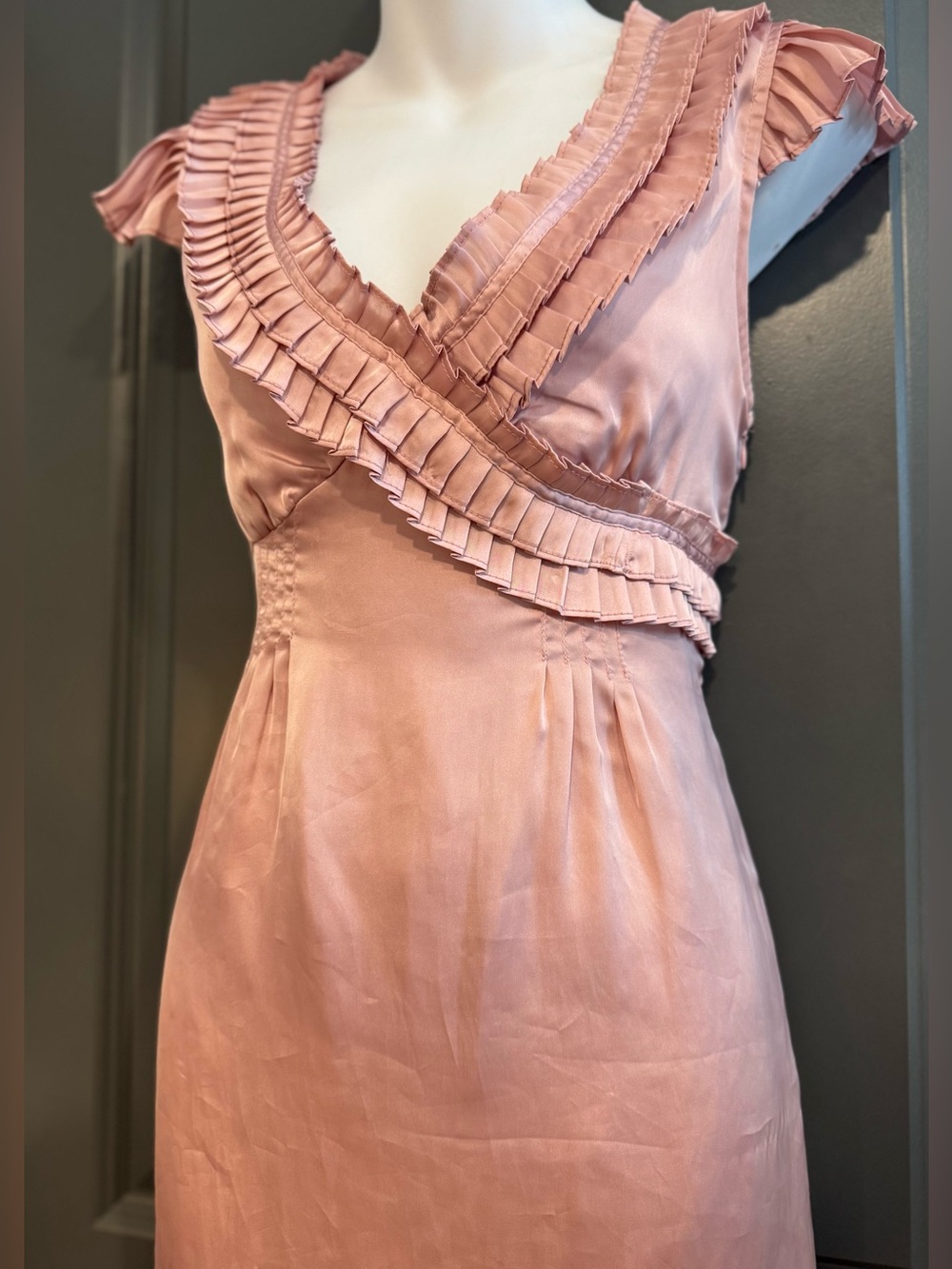 Vintage Forever Twenty One Rose Pink Ruffled V-Neck Dress